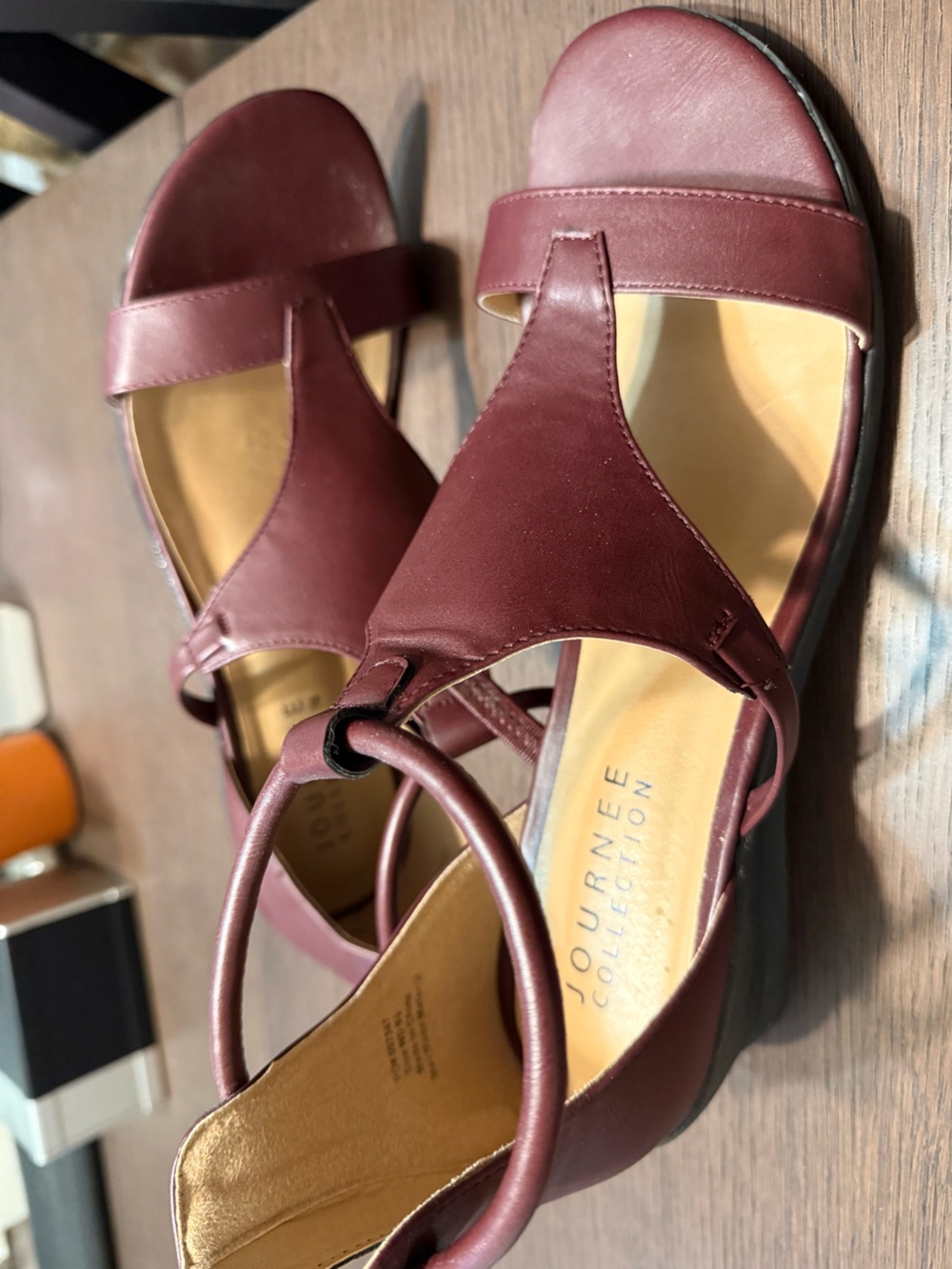 Journee Collection Women's Wine Strappy Sandals 9.5 Wide